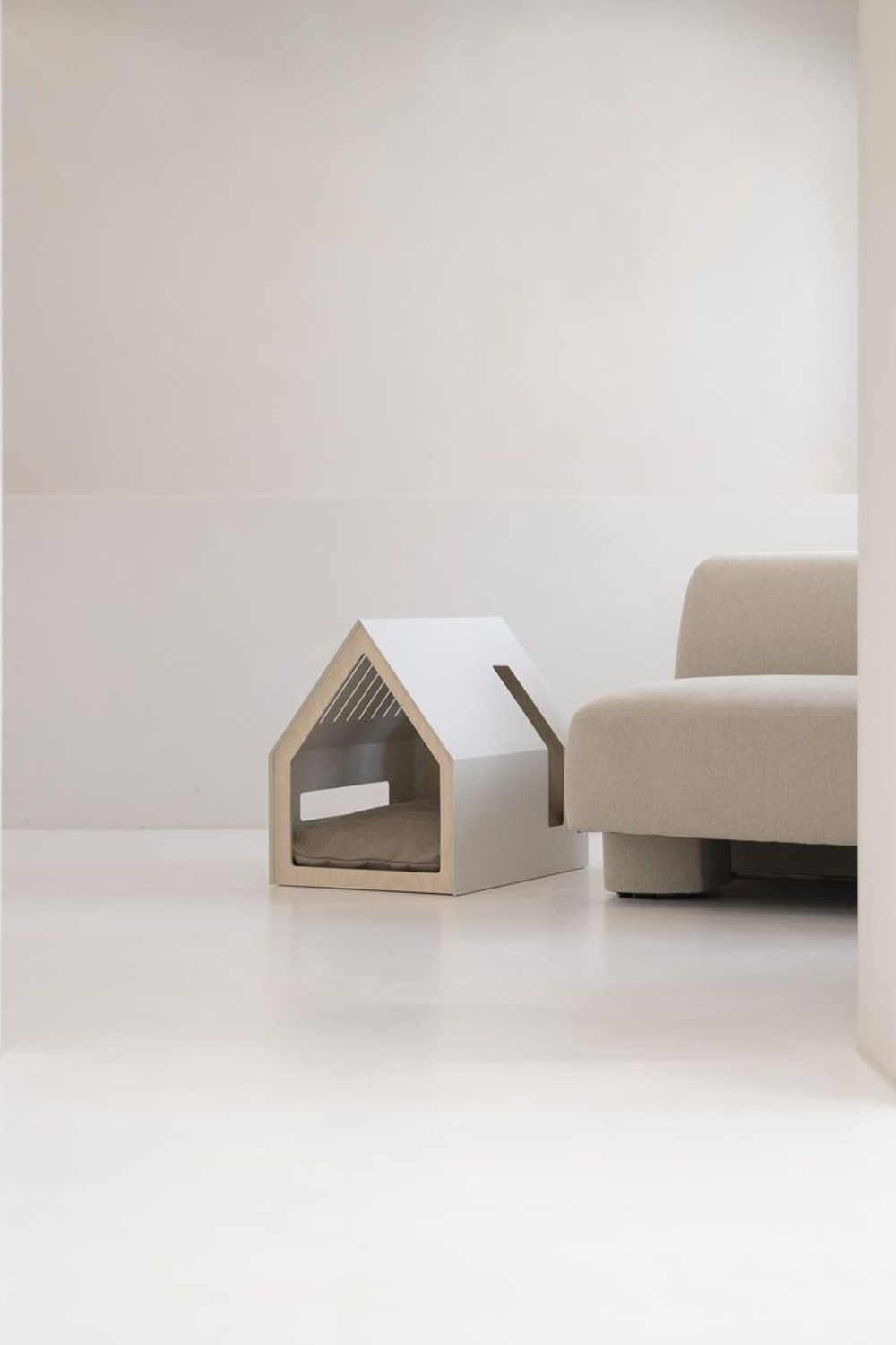 How to Choose the Perfect Dog House for Your Living Room - Flint The ...