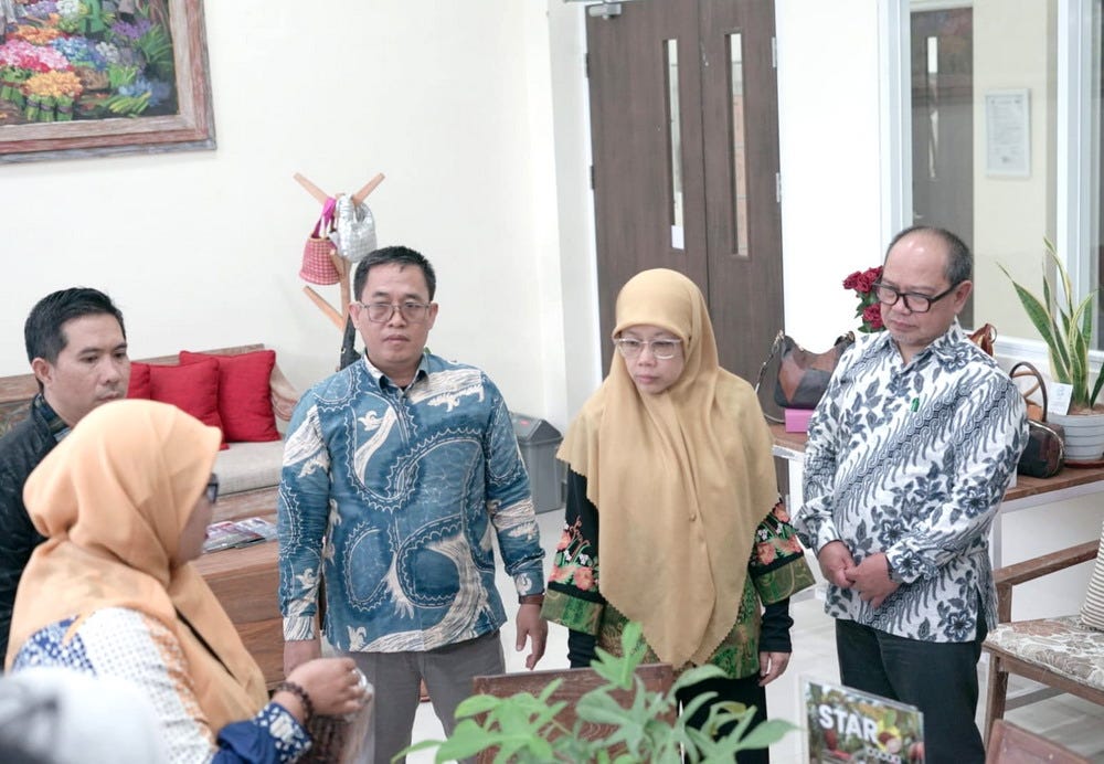 Boyong Belasan Mahasiswa, Unpak Lakukan Studi Banding ke LKST IPB University