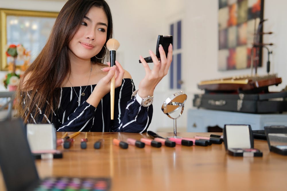 Makeup Online in Australia: Your Gateway to Effortless Beauty  by 