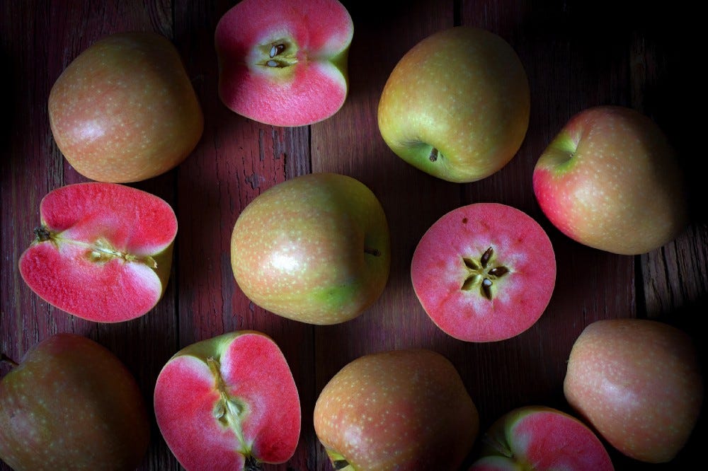 A Quick History of America's 'Surprise Apple' | by Francois de Melogue |  Heated