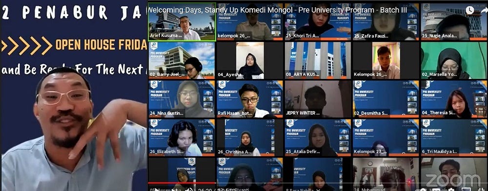 Stand-Up Komedian Mongol Berikan Inspirasi di Acara Pre University UEU