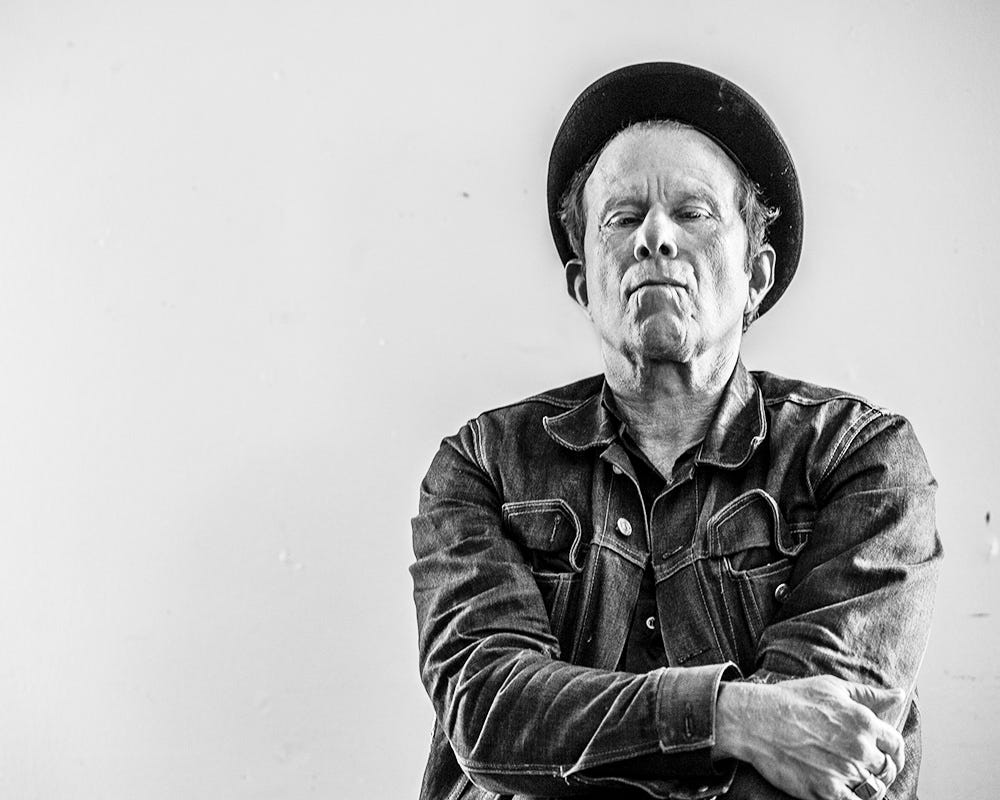Tom waits 1992. том вейтс. Tom waits. Tom waits. том уэйтс фото.