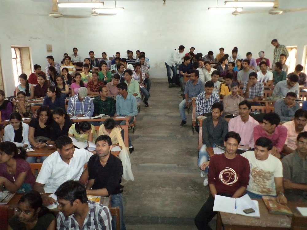 Law institute in Jaipur Praggya Institute Medium