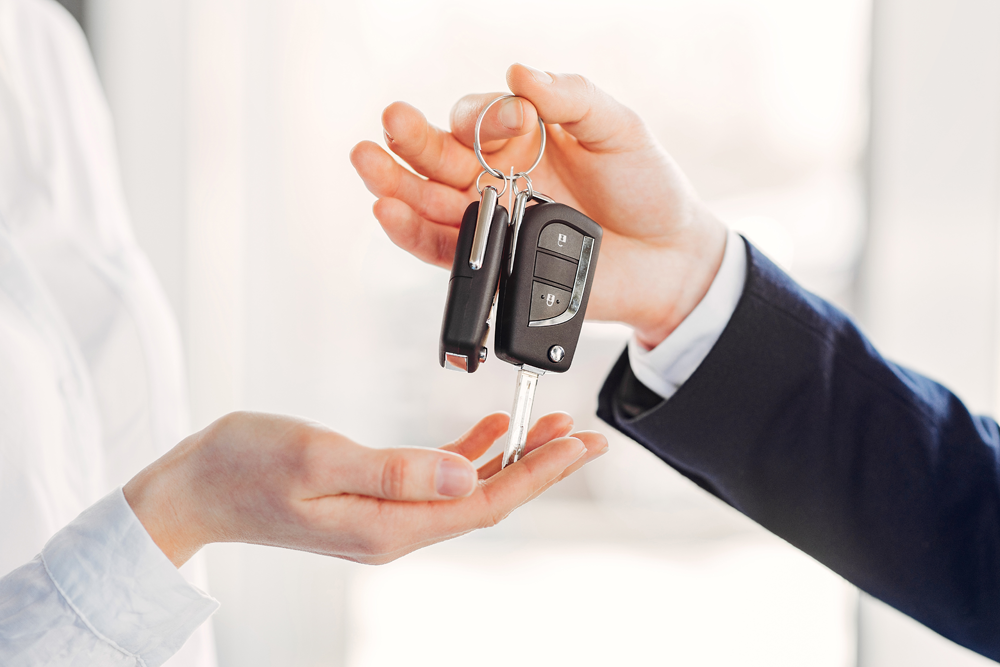Check Out The Ways You Can Sell Your Old Car Quickly | by Cargiant | Medium