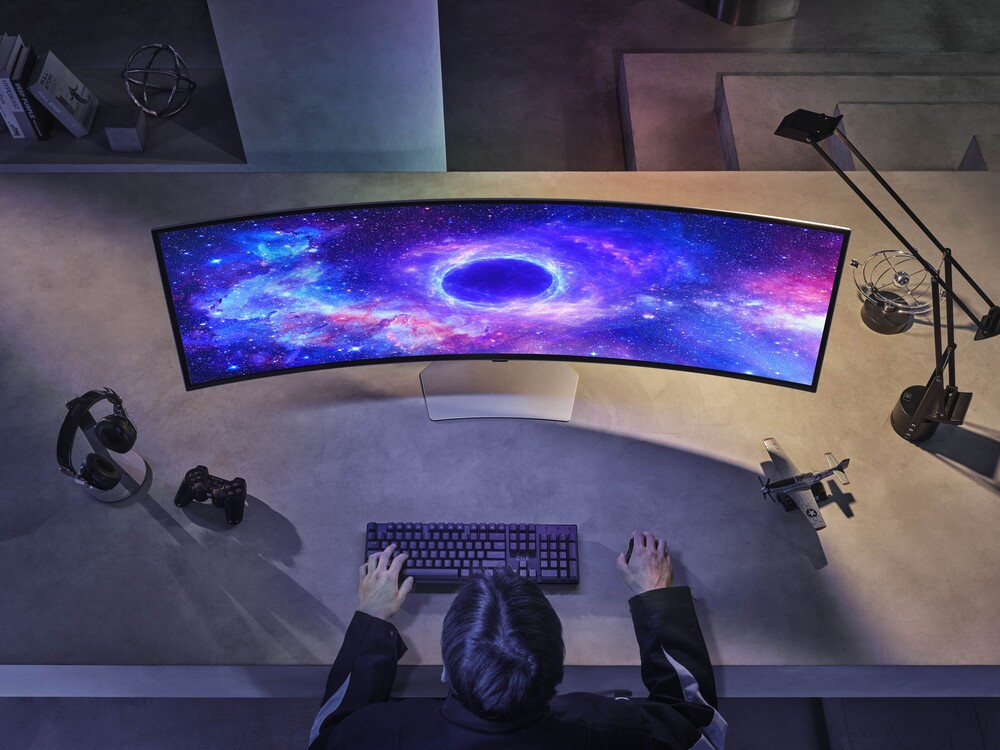 samsung odyssey g9 vs chg90