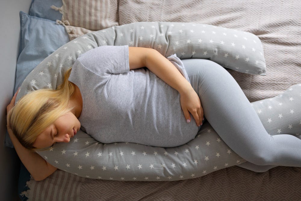 Maximizing Comfort The Importance of Pregnancy Pillows for Expecting Mothers by Sleepybelly