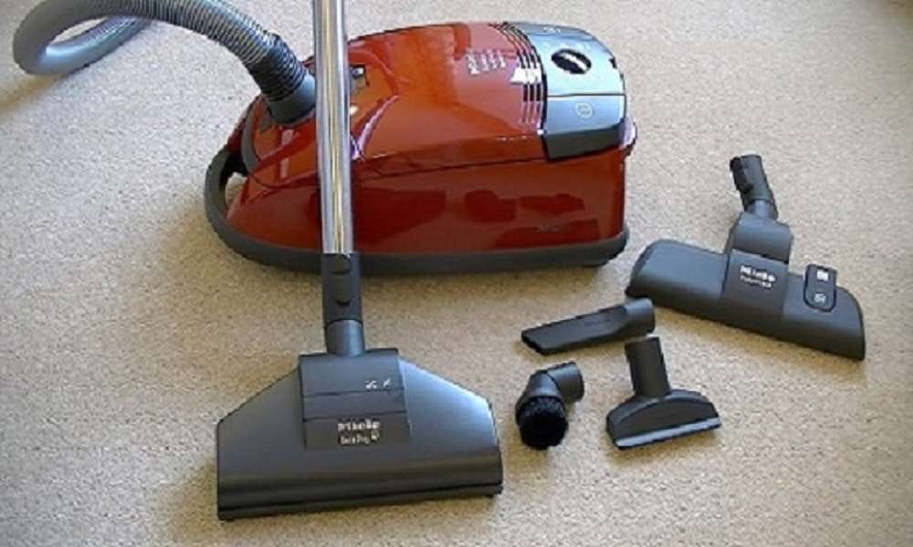 Can a Carpet Cleaner Be Used As a Vacuum? All about carpet cleaning