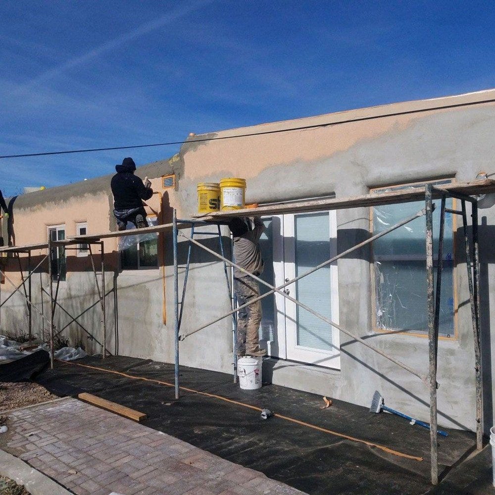 Synthetic Stucco Albuquerque Straight Line Painting Medium