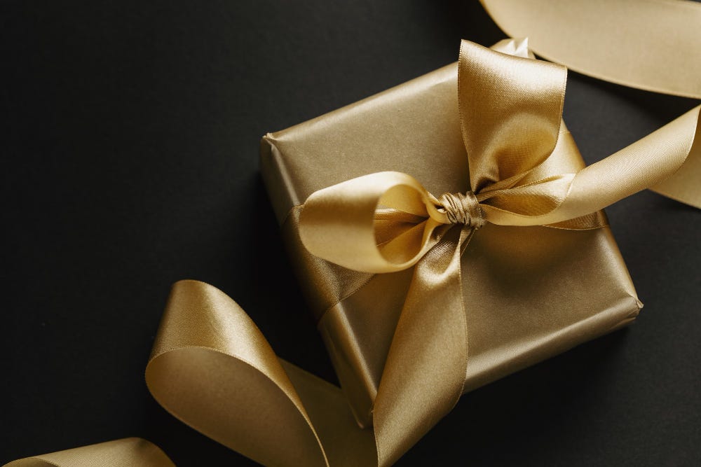 Premium Corporate Gifts In Singapore Enhancing Business Relationships