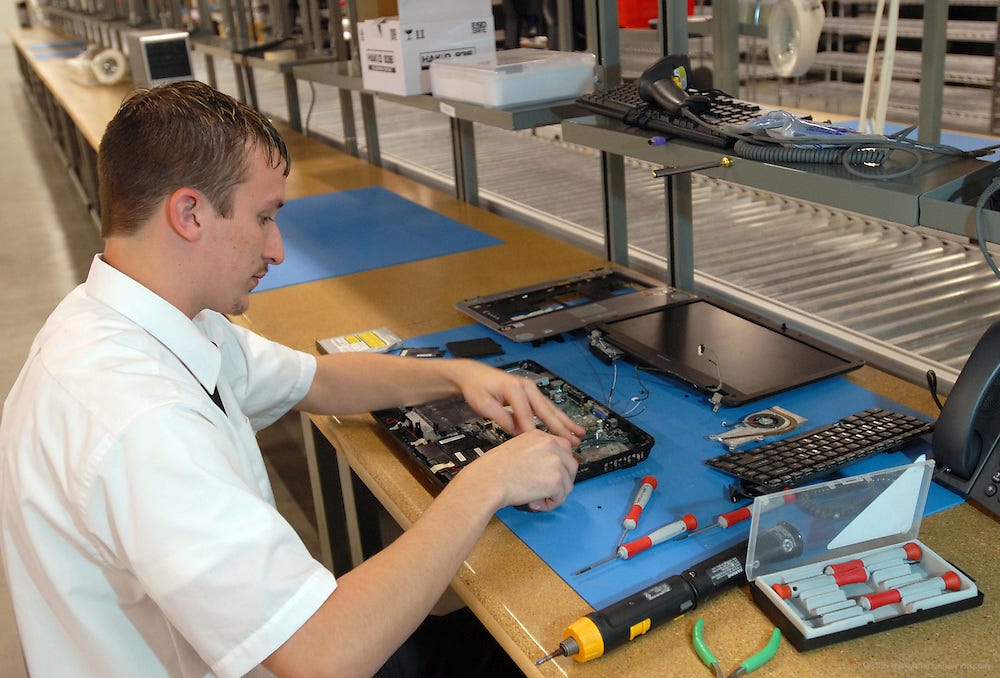 +1(833)5621543 Geek Squad Laptop Repair Charges by Robert carter