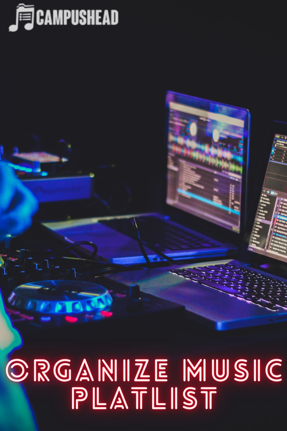 Organize your music playlist with Campushead Campushead Medium