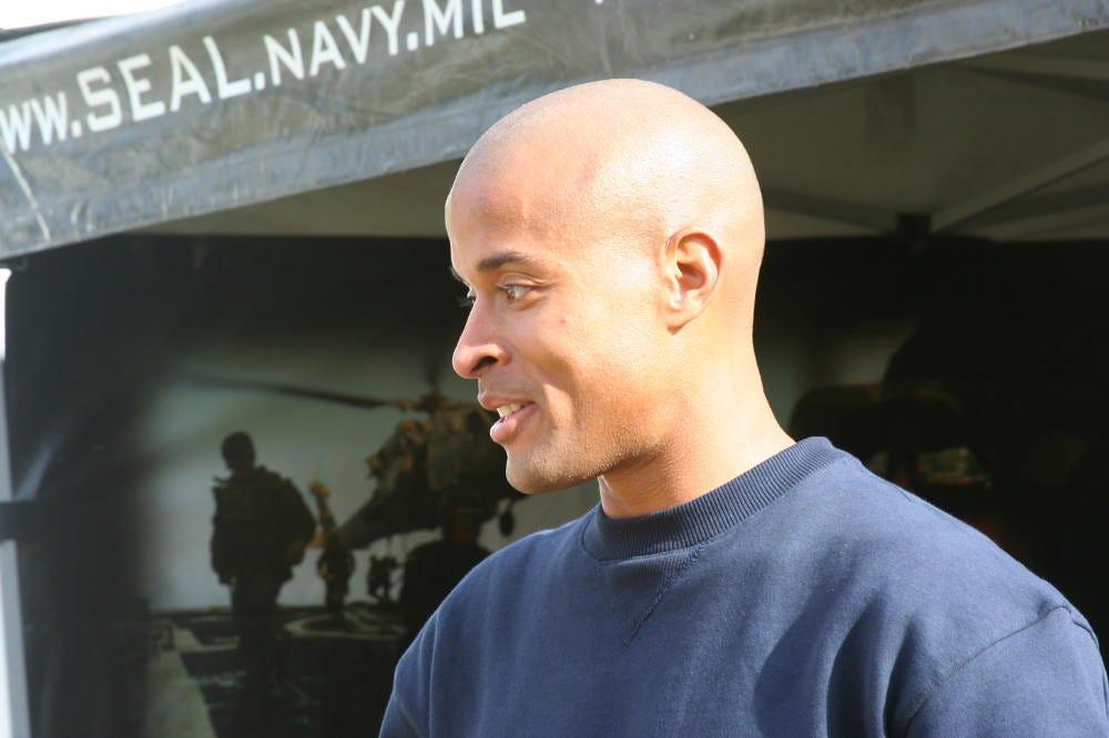 How David Goggins Broke the World Pull up Record Medium