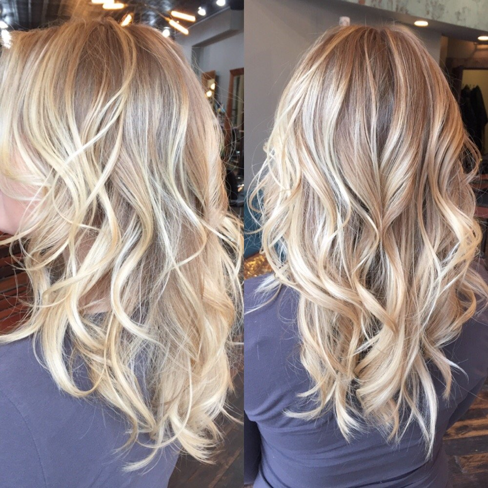 Foil highlighting and balayage highlighting hair color techniques