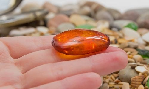 Astrological Benefits of Amber Stone, Dhanshree Gems, Medium