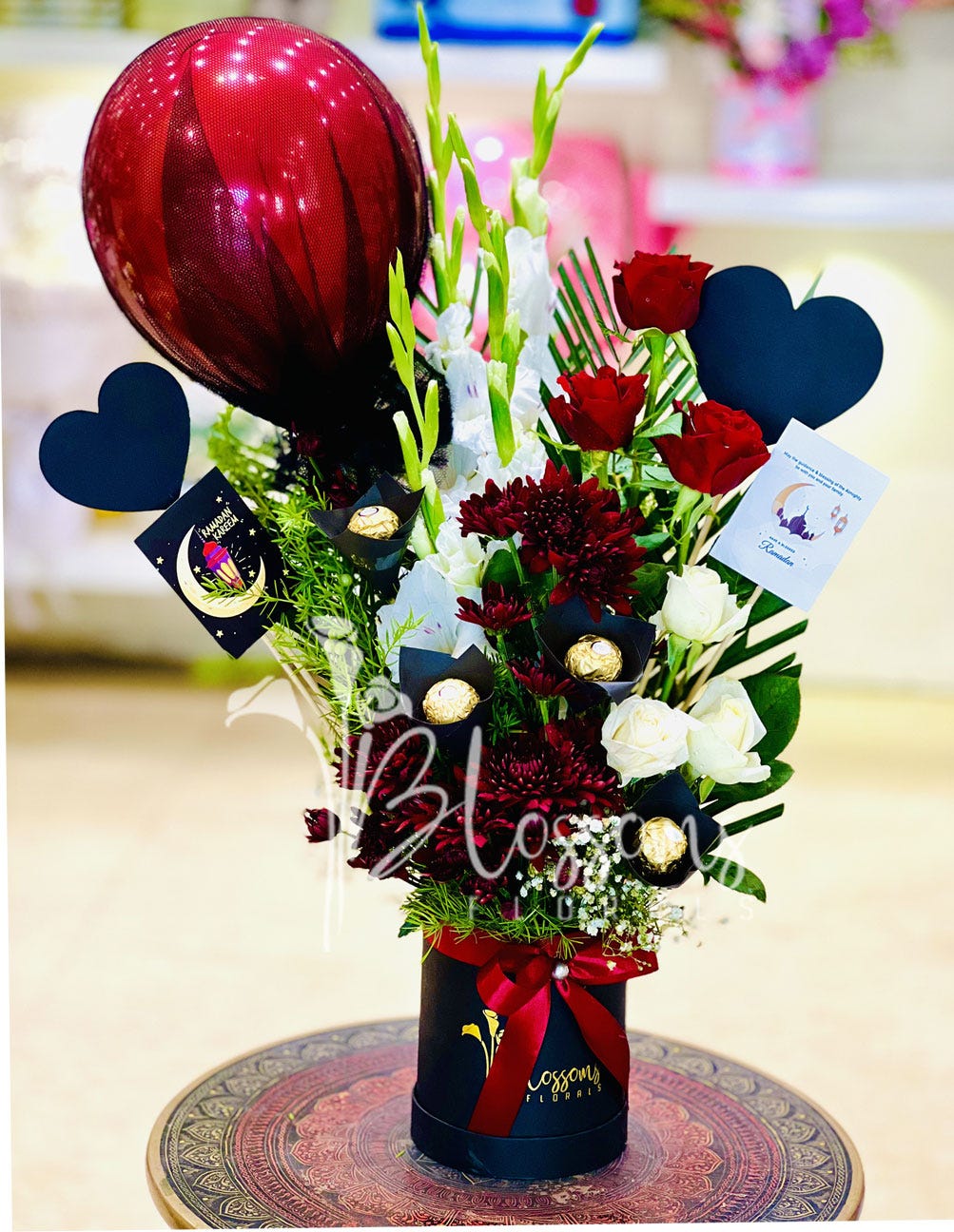 Send Ramadan Mubarak Bouquet Through Best Flower Shop in Lahore by