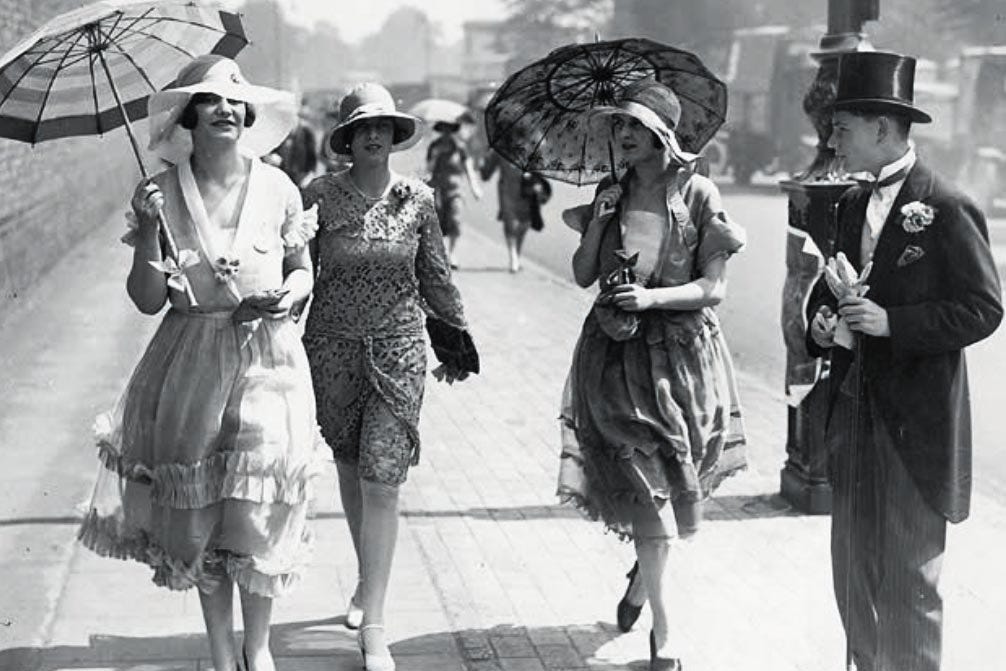 Arriba 65+ imagen chanel 1920s - Ecover.mx