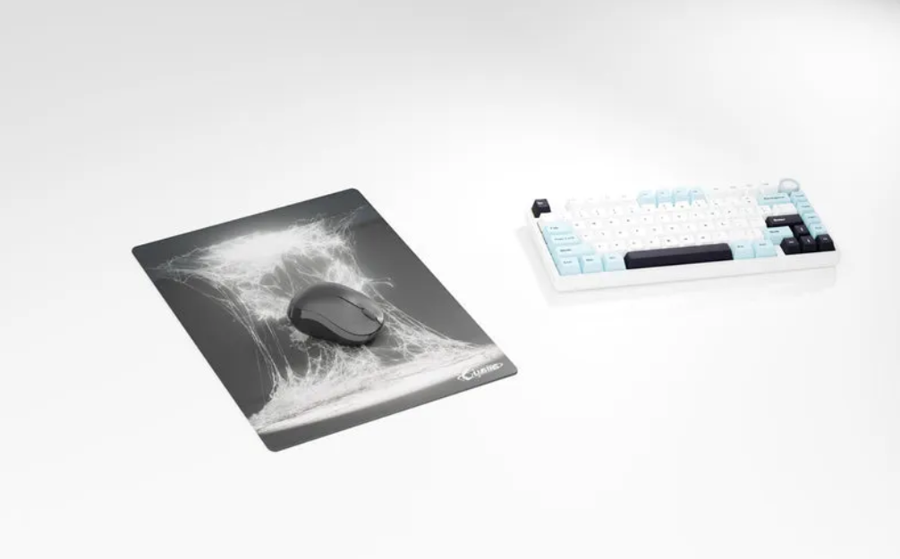 Top 5 Differences Between Traditional and Glass-Tempered Gaming Mousepads