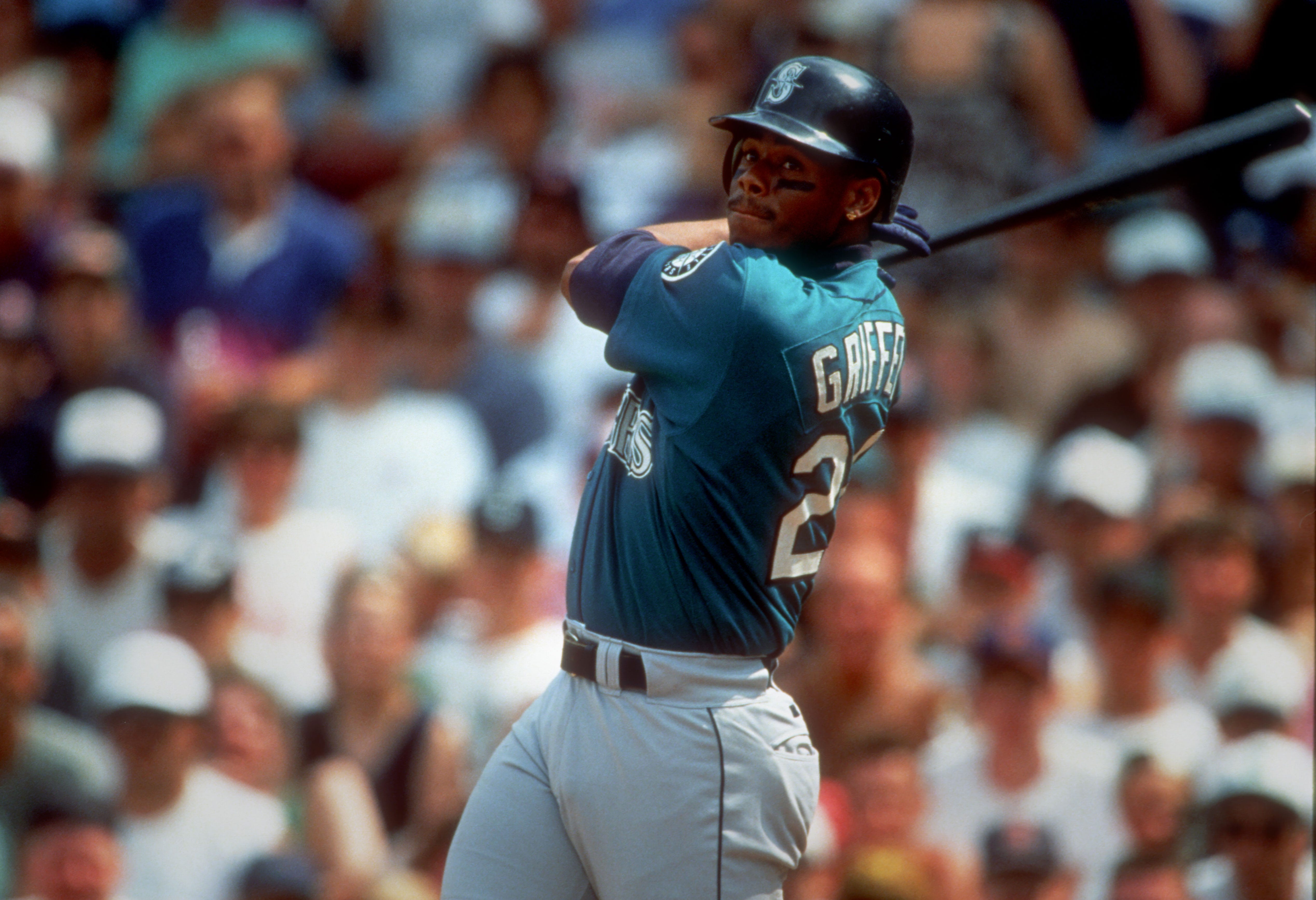 The Life And Career Of Ken Griffey Jr. (Complete Story)