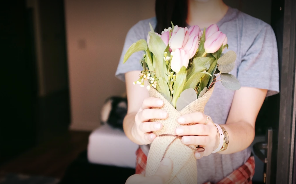 Travel Etiquette Maybe Skip The Flowers By GoTravelMore Medium travel-etiquette-maybe-skip-the-flowers-by-gotravelmore-medium