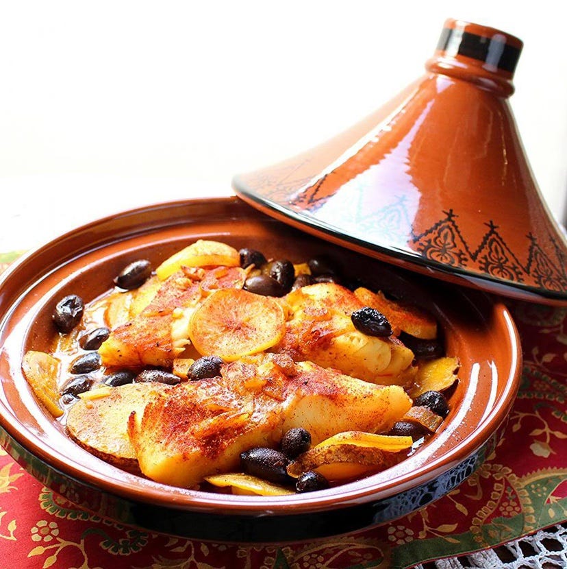 MOROCCAN TAGINE: AN INTRODUCTION TO COOKING WITH A MOROCCAN TAGINE POT, by  Marrakesh Gardens