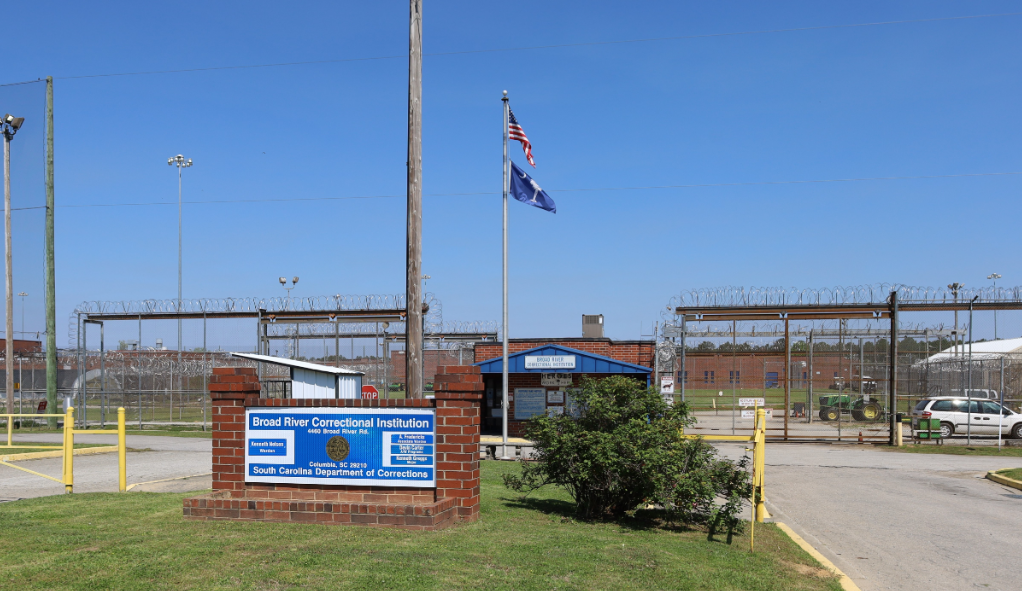 How to send books at Inmates at Kirkland Reception and Evaluation