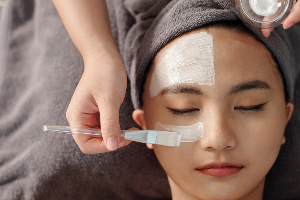 Procedure of Body Sculpting and Body Contouring Treatment by