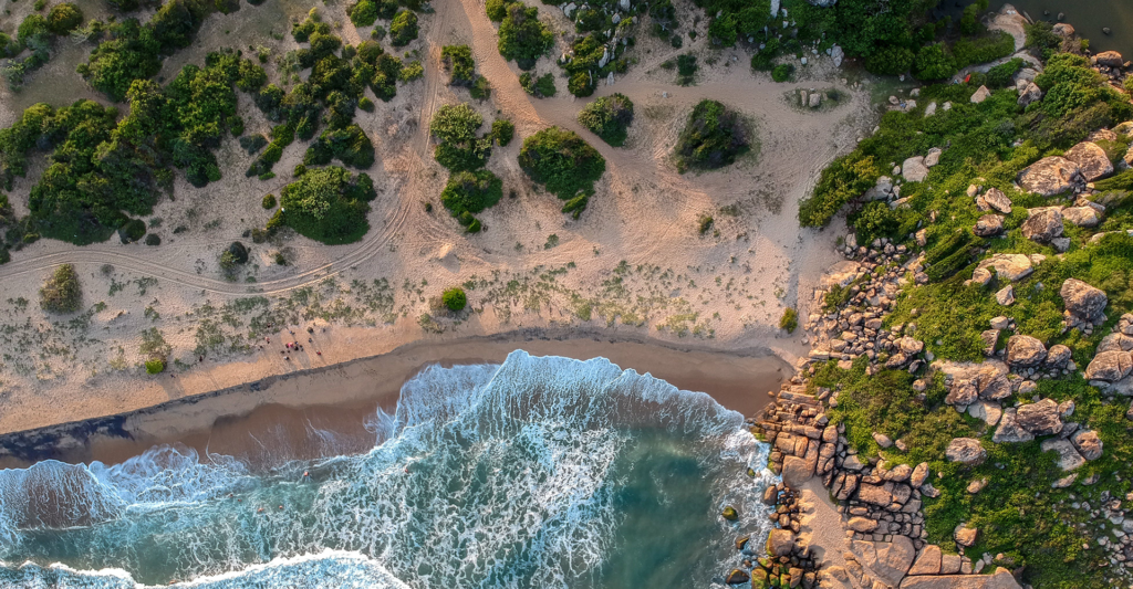 Exploring the Sri Lanka: A Tapestry of Beauty — Meezab Air  by Haseeb 