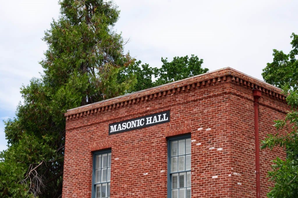 What Do Masons Say At A Funeral by Esoteric Freemasons Sep, 2024