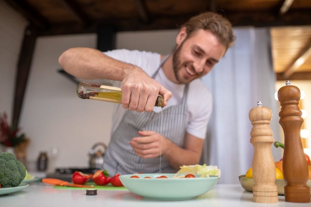 ¿Es posible consumir aceite en una dieta? Descubre la verdad