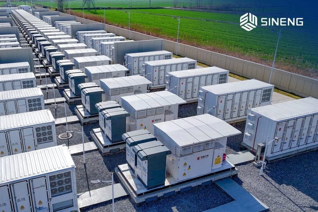 La révolution des technologies énergétiques “légères” : Pourquoi le solaire et les batteries…