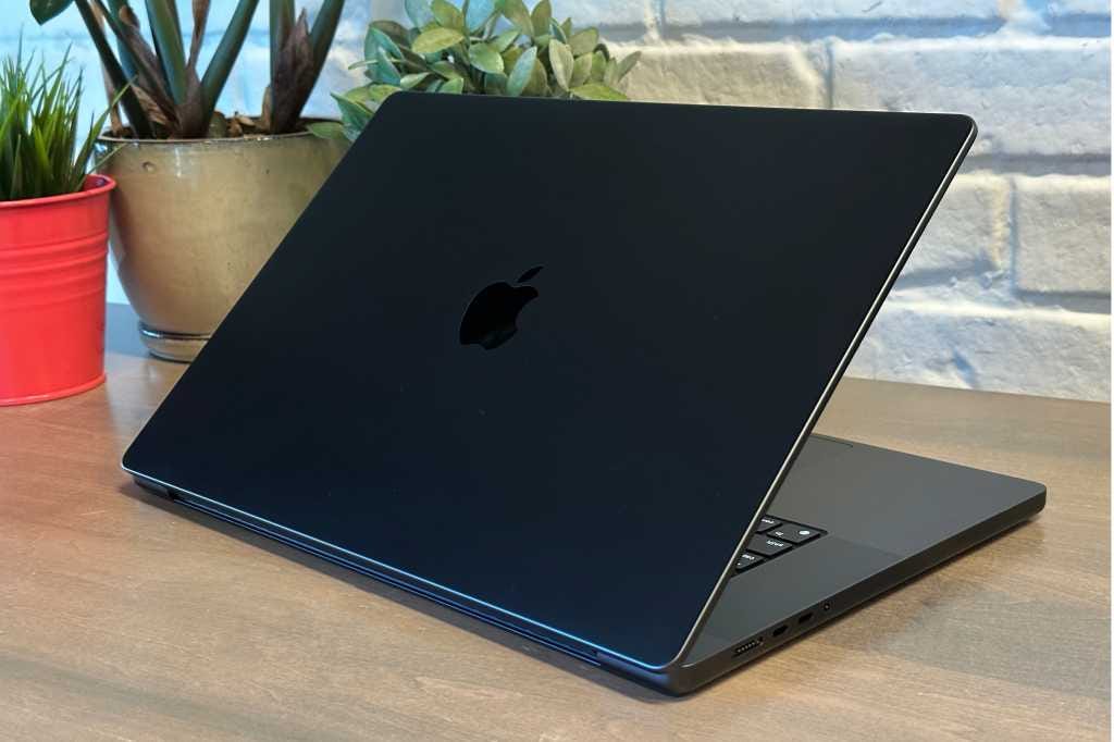 Apple’s Midnight Revelation Introducing the Sleek ‘Space Black