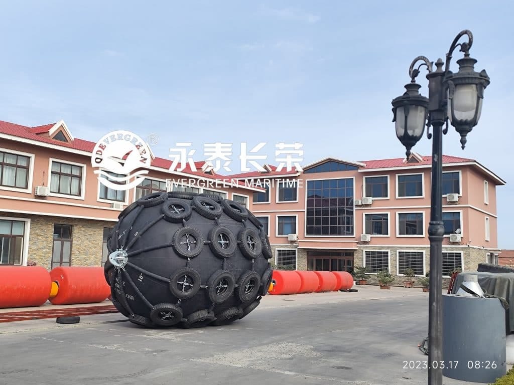 3.3 x 4.5m pneumatic fenders shipment to Korea