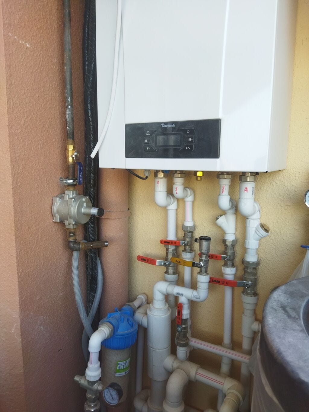 What is the cost to install a recirculating water heater system