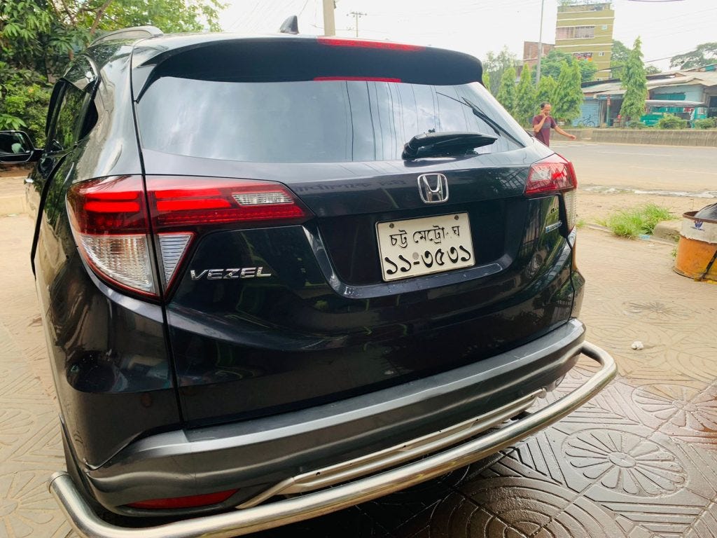 You can upgrade your reservation to include more drivers. To sign the