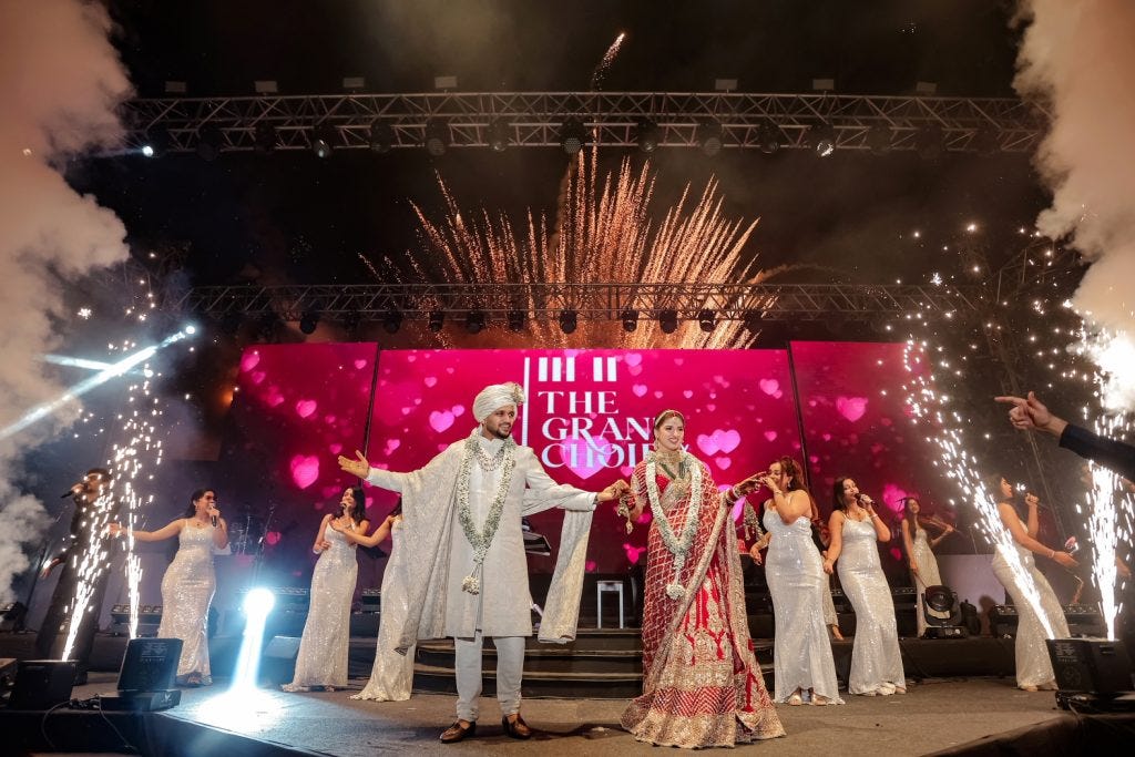 What Makes Luxury Wedding Photography Different?