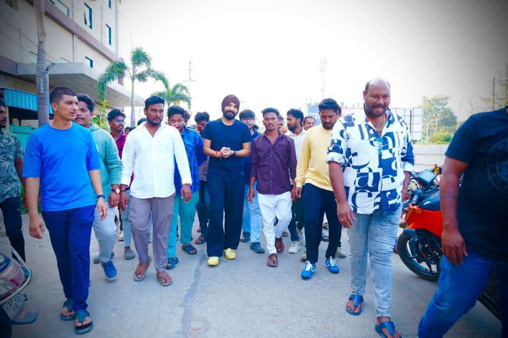 Sidhardha IRRI Receives Grand Welcome in Guntur