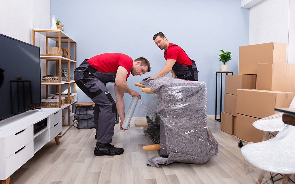 What To Expect When You Use Professional Local Movers by CBD Movers