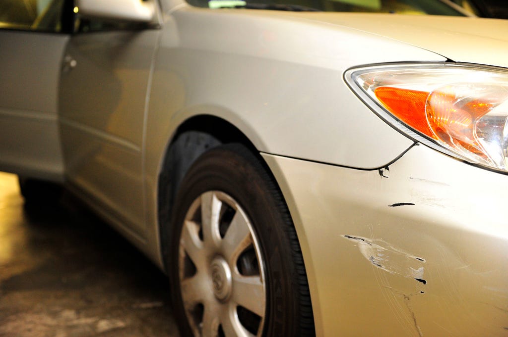 How to repair light scratches on your car