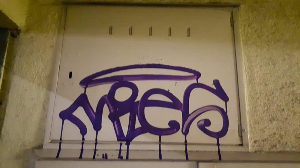 Professionelle Fassadenreinigung und Graffitientfernung für langfristigen Werterhalt