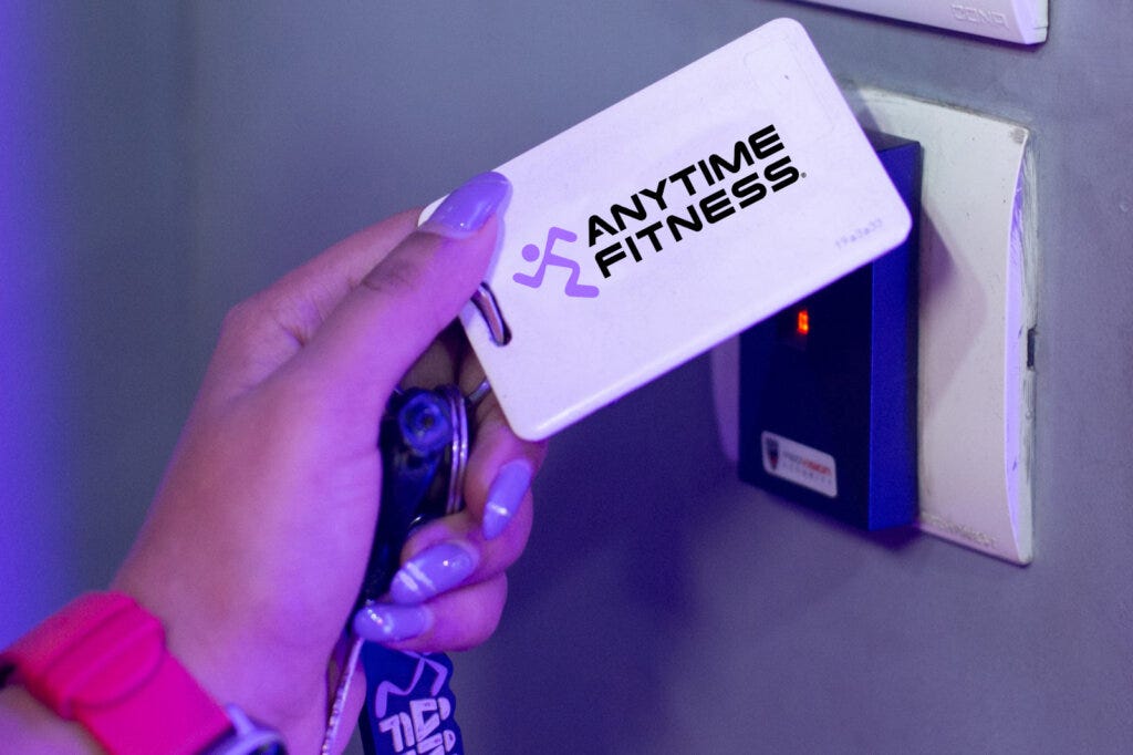 6-reasons-why-we-need-a-personal-gym-trainer-by-anytimefitness-jan