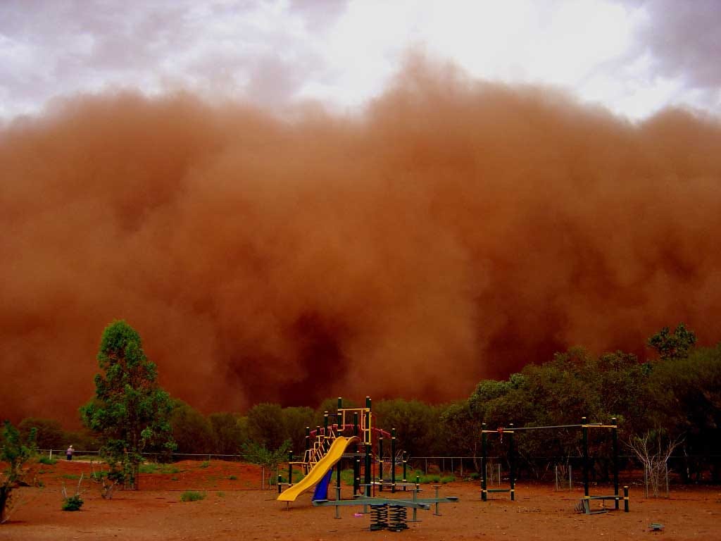 Б г пыль. Песчаные и пыльные бури. Пыльная буря. Песчаная буря. Стихийные бедствия песчаные бури.
