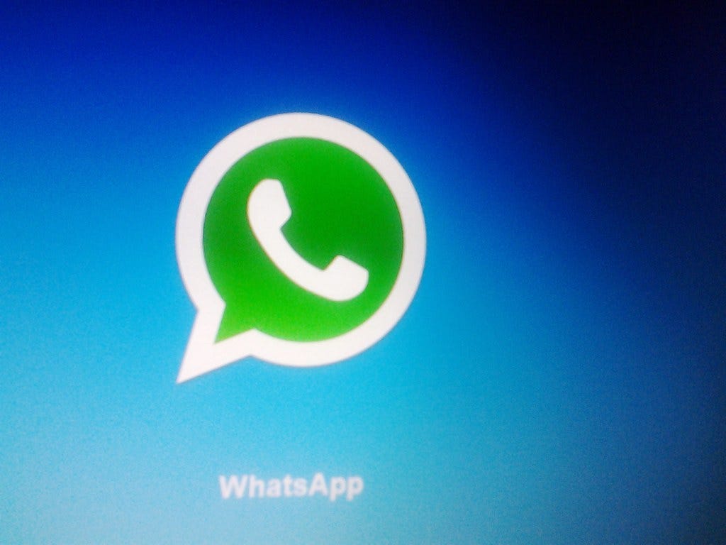 How to Change last seen time on WhatsApp easy way to freeze WhatsApp