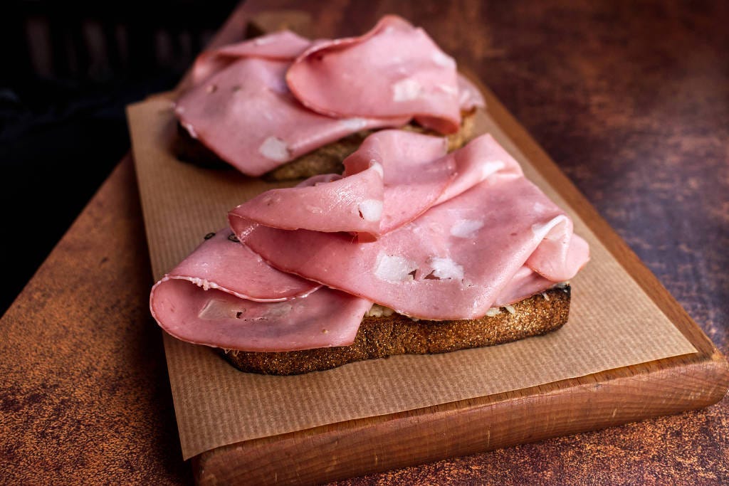 What is mortadella made of? See what experts say by Patrick Fuentes