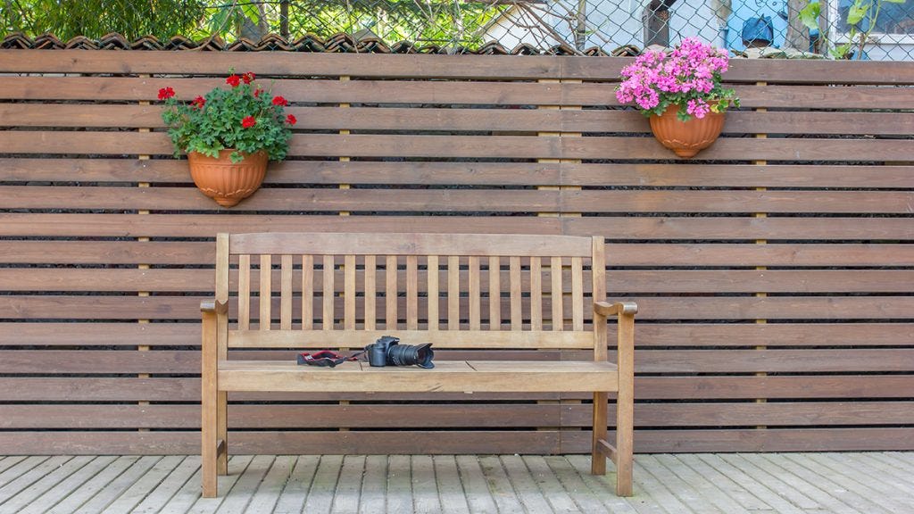 The Weekend Maker: A Foolproof Guide to Building Your First Garden Bench