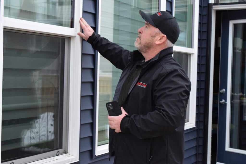 How to Choose Between Home Inspectors in Abbotsford: A Buyer’s Guide
