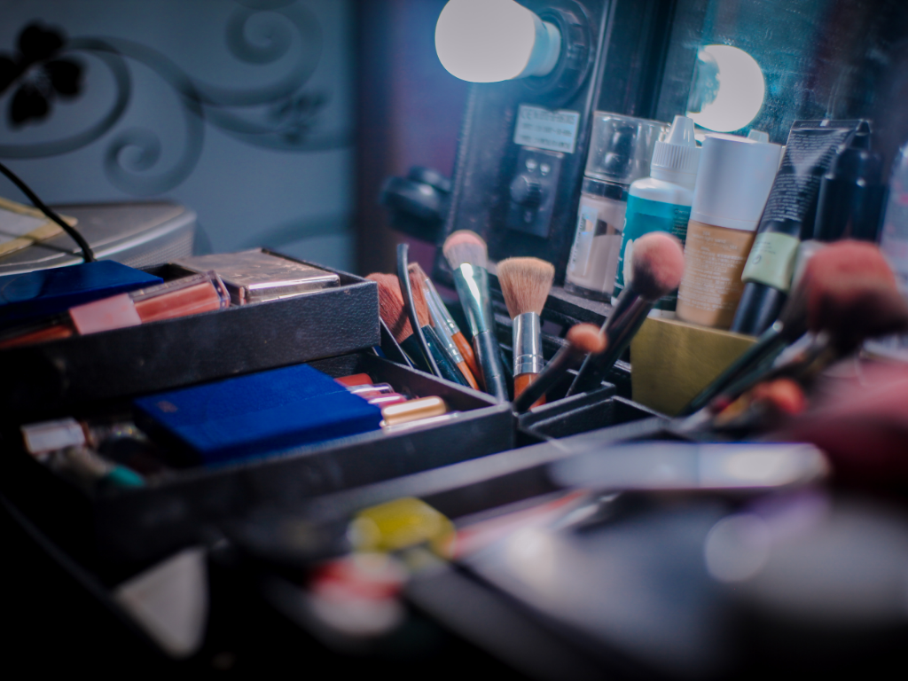 A Comprehensive Guide To Stage Makeup Kits, by Carley Cramer, Oct, 2023