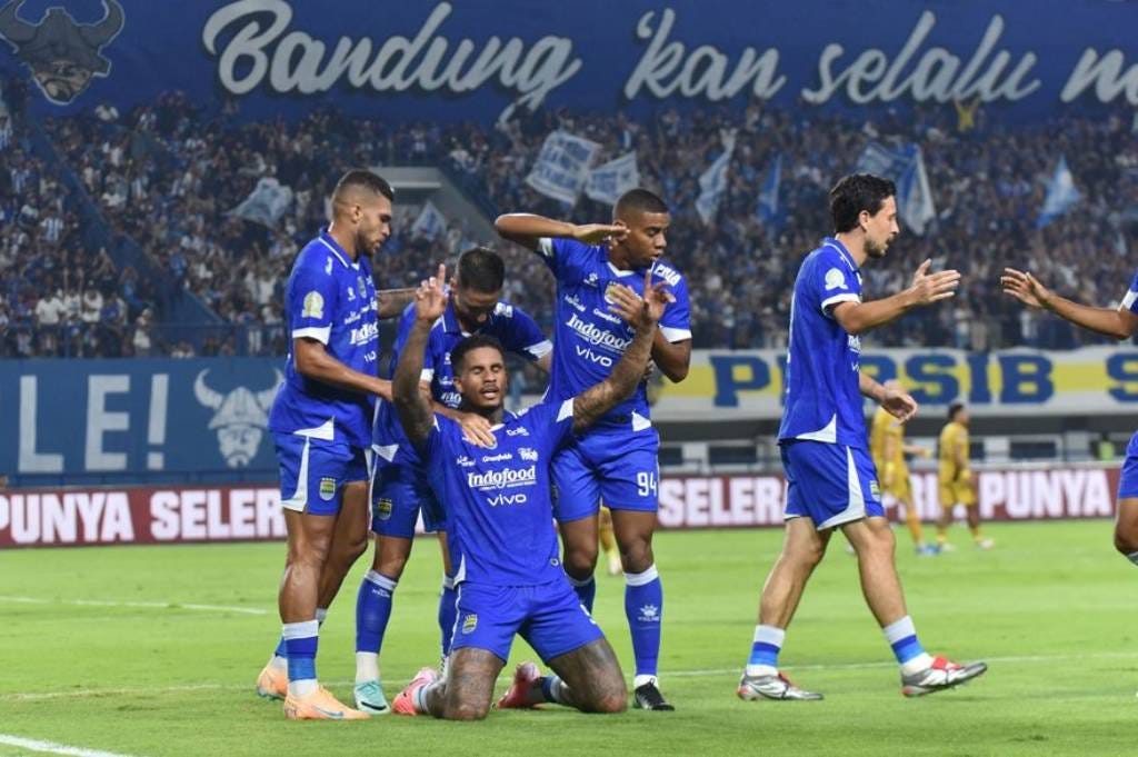 Persib Tancap Gas Jelang Duel Panas Kontra PSM, Bojan Hodak Pastikan Skuad Siap Tempur, GABUNG…