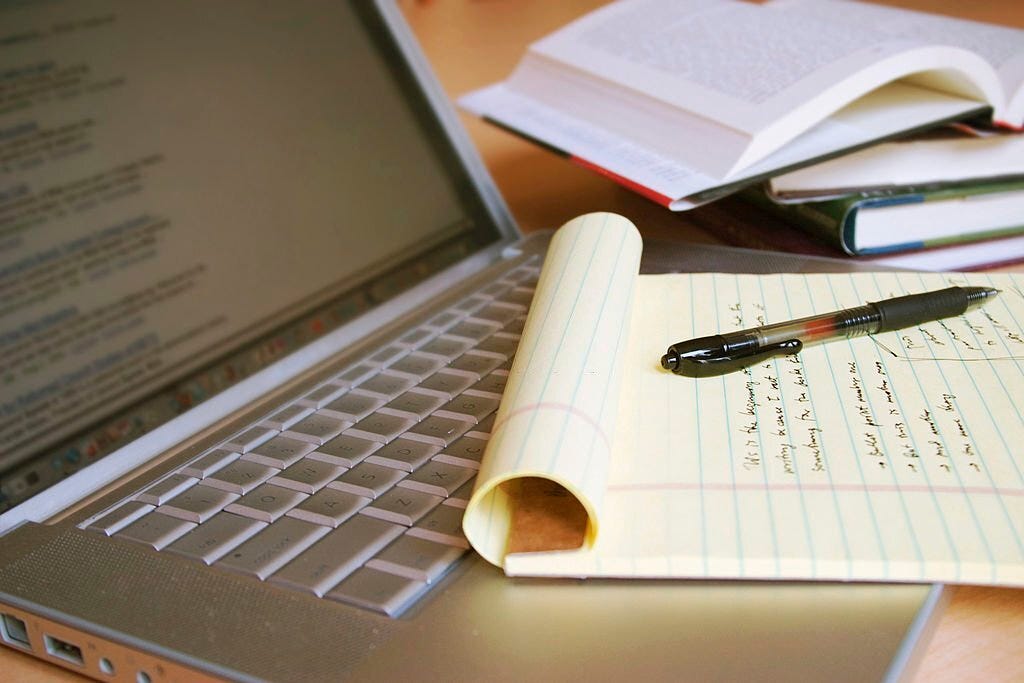 5 Expert Tips on How To Make Study Notes While You Prepare For Your Exams