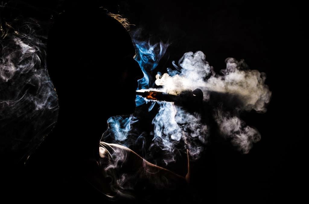 Top 10 benefits of Vaping instead of smoking by Vape Monarch Medium