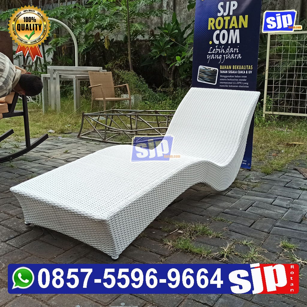 sun lounger sunbed / kursi kolam renang rotan sinte